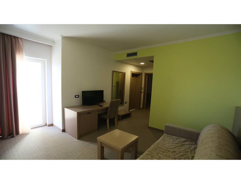 Hotel Voloreka Tushemisht Kamer foto